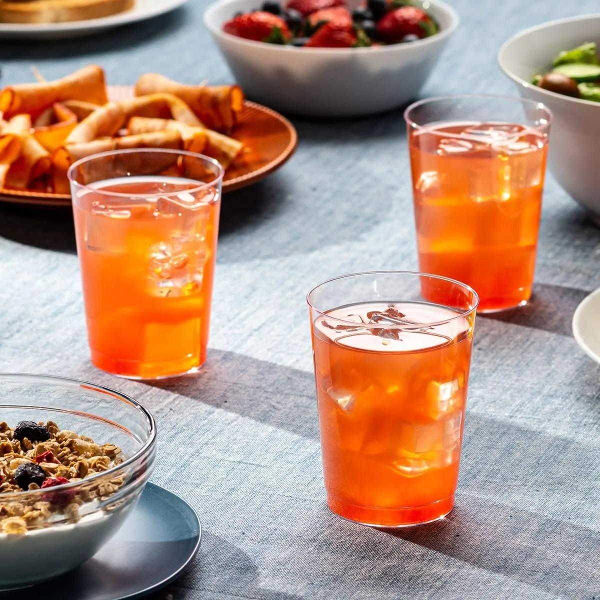 Clear Hard Plastic Cups/Tumblers [10 oz. - 200 Count] Small Disposable Party Cocktail Glasses
