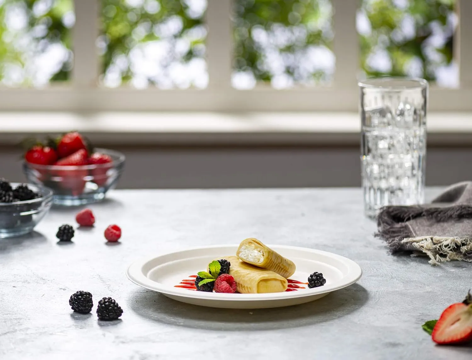 Comfy Package [9 Inch - 250 Pack Heavy-Duty White Paper Plates, 100% Compostable, Eco-Friendly - Biodegradable Disposable Plates, Sugarcane Paper Plates