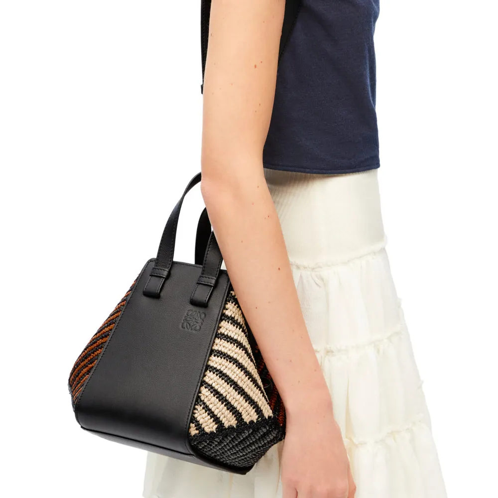 Compact Hammock bag in raffia and calfskin