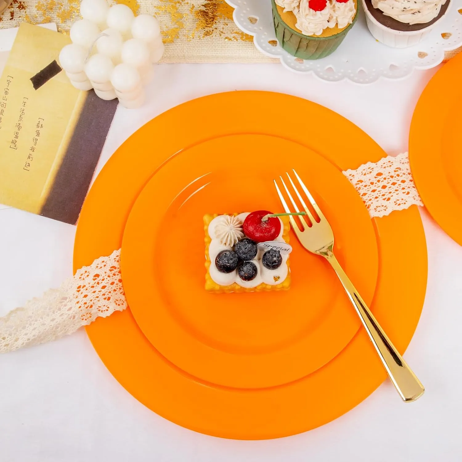 FLOWERCAT 60PCS Orange Plates - Heavy Duty Orange Plastic Plates Disposable for Thanksgiving Party - Serve 30 Guests 10.25inch and 7.5inch