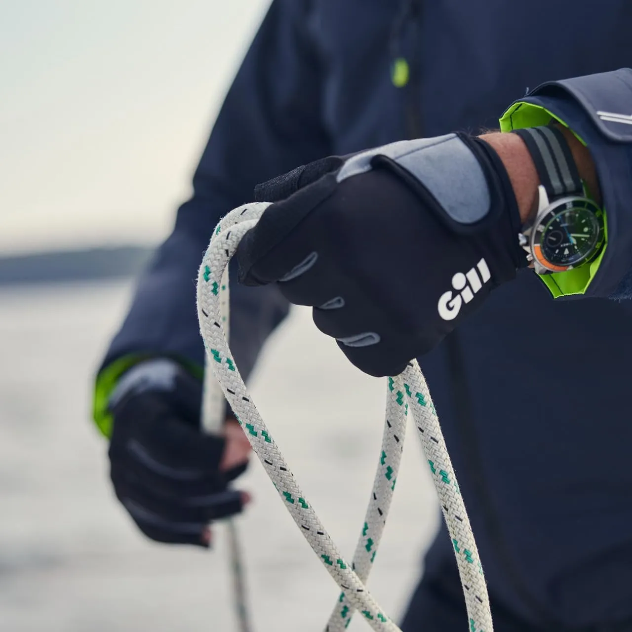 Gill Deckhand Sailing Gloves Short Finger with 3/4 Length Fingers - 50  UV Sun Protection & Water Repellent