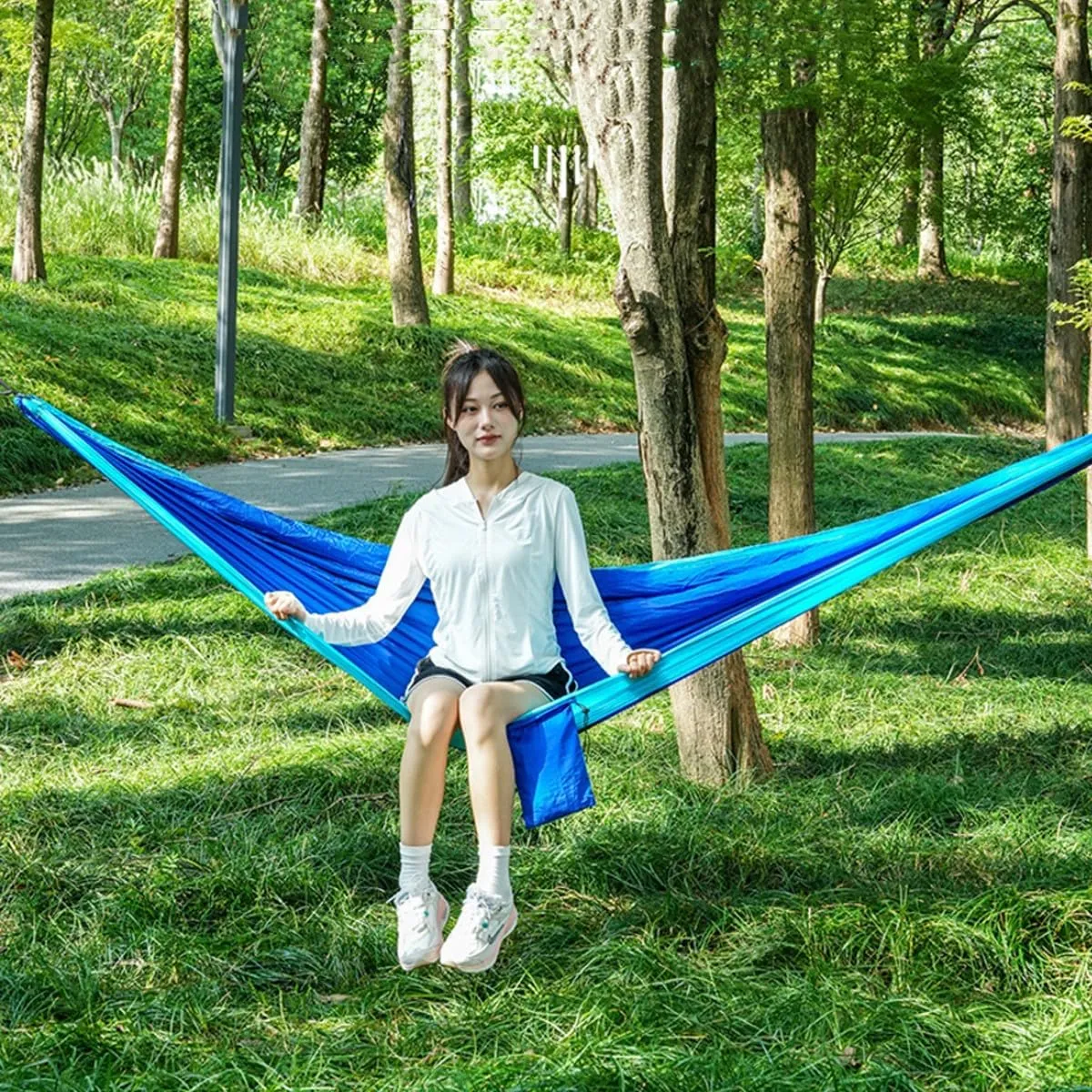 Hammock Camping, Hammock Tent Strong Load Bearing Capacity, Mosquito Net Hammock Breathable and Mosquito Proof, Suitable for Outdoor Use(Army Green,260 * 140cm)