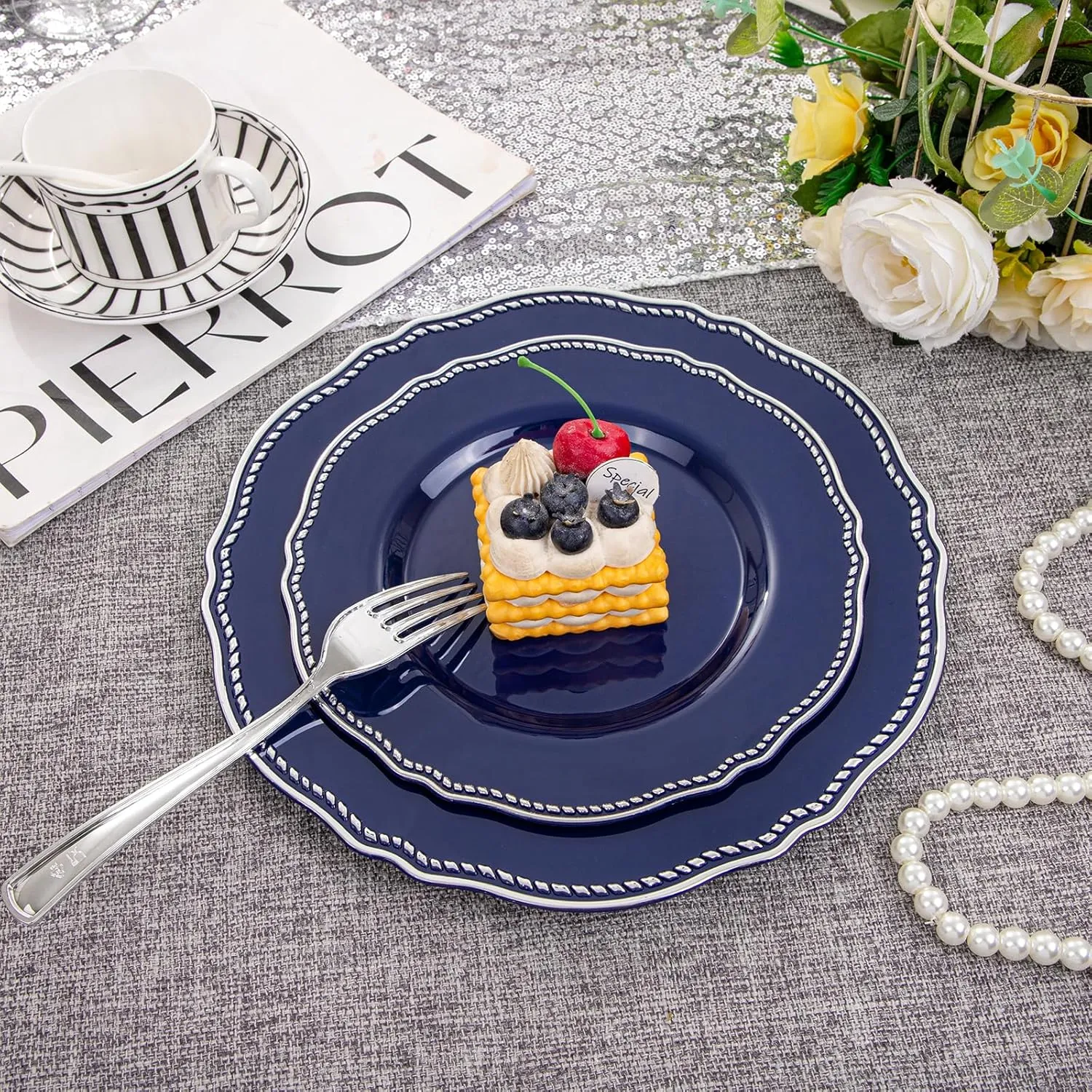 Hioasis 60pcs Blue plastic plates - Blue and Silver Disposable Plates, 10.25 inch Plastic Dinner Plates, Perfect for Wedding & Party & Holiday & Father's Day