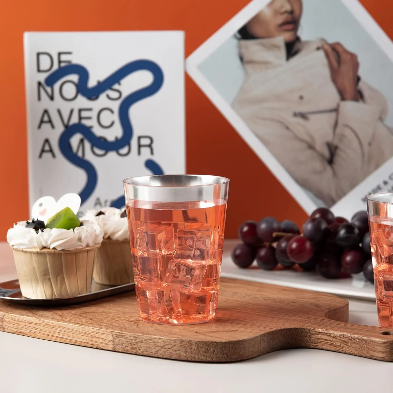I00000 200pcs Silver Disposable Plastic Cups 10 oz Clear Old Fashioned Tumblers With Silver Rim - Fancy Wedding Party Cups, Elegant Wine Glasses, Cocktail Tumblers