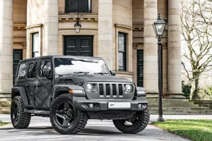 Jeep Wrangler JL 4 Door With Black Exterior & Bodyguard