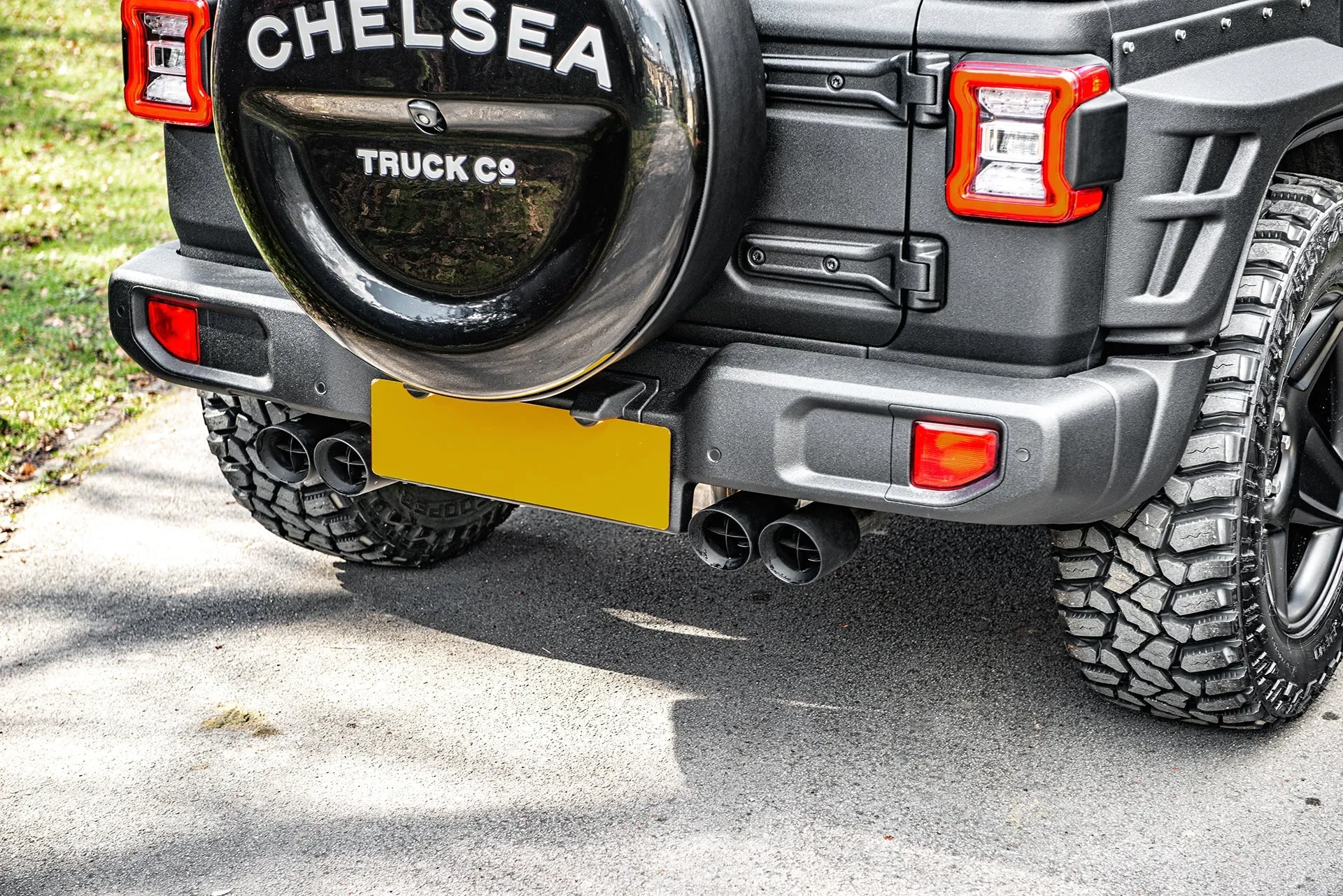 Jeep Wrangler JL 4 Door With Black Exterior & Bodyguard