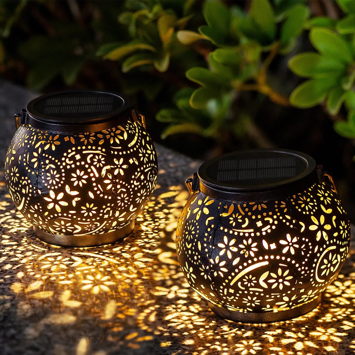 LeiDrail Hanging Solar Lanterns 2 Pack Solar Lanterns Outdoor Waterproof Garden Metal Decorative Light for Yard Patio Tree Tabletop Landscape