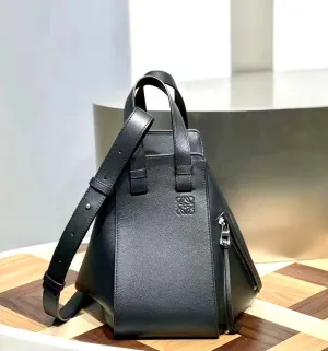 Loewe Compact Hammock 經典小牛皮吊床包/2200H1980 💚折扣🉐79800