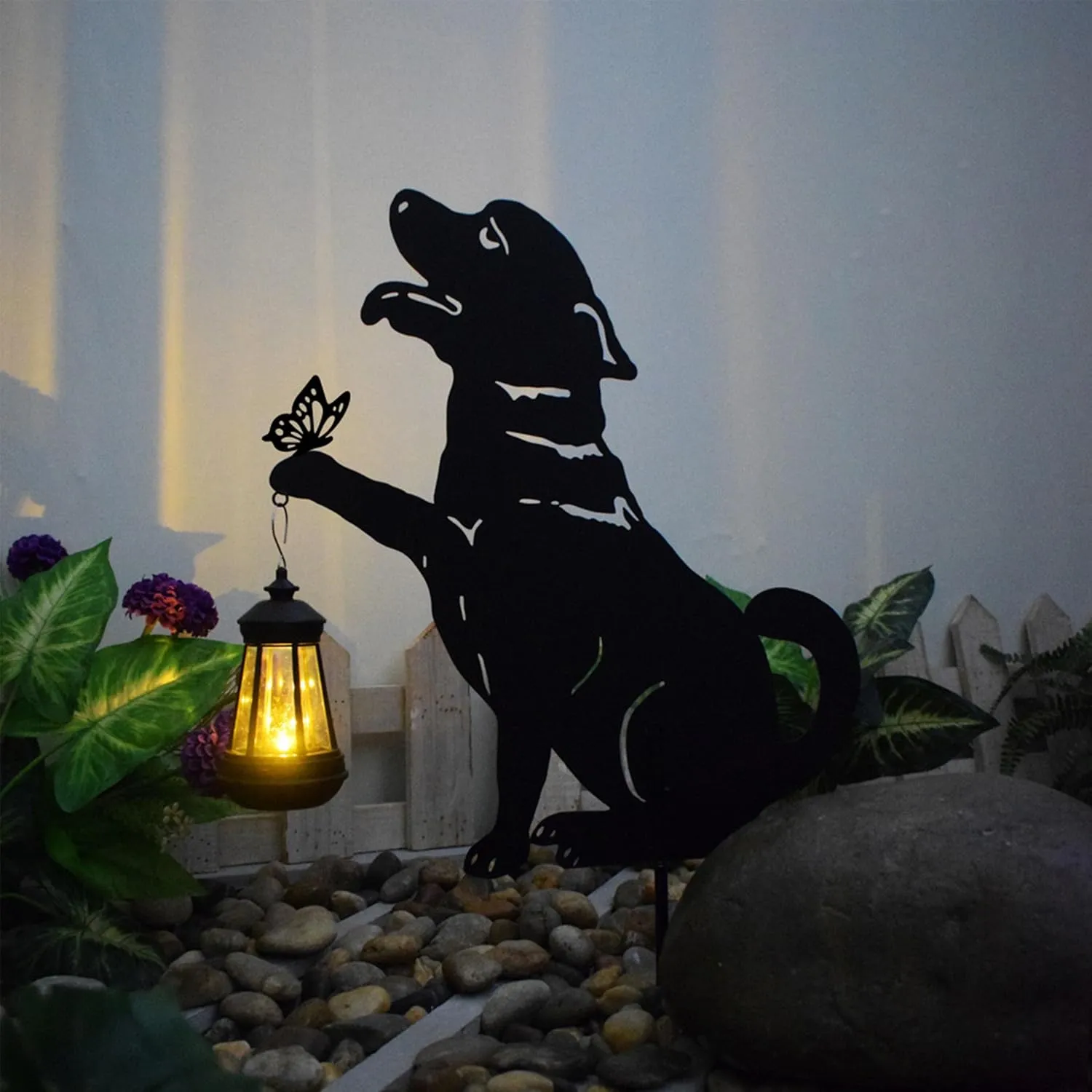 Metal Cat and Dog Stake with Solar-Powered Light