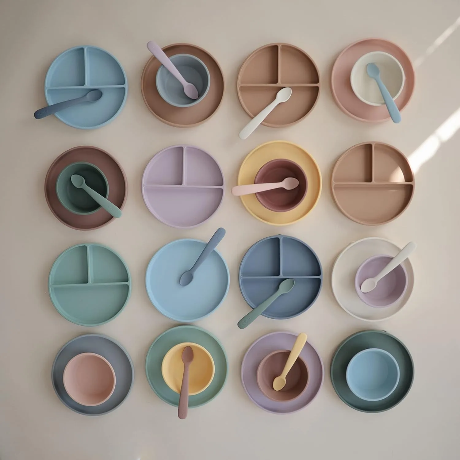 mushie Classic Silicone Suction Plate | BPA-Free Non-Slip Design (Dried Thyme)