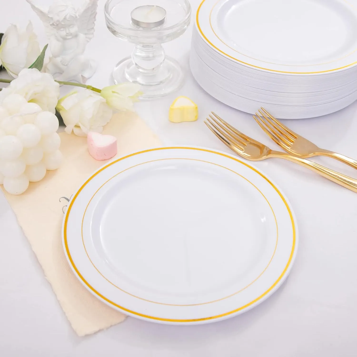 Nervure 204PCS Gold Dessert Plates with Forks - 102PCS 7.5inch Disposable Gold Plastic Plates and 102PCS Plastic Forks Perfect for Salads, Desserts, Parties, Catering, Christmas & Party & Father's Day