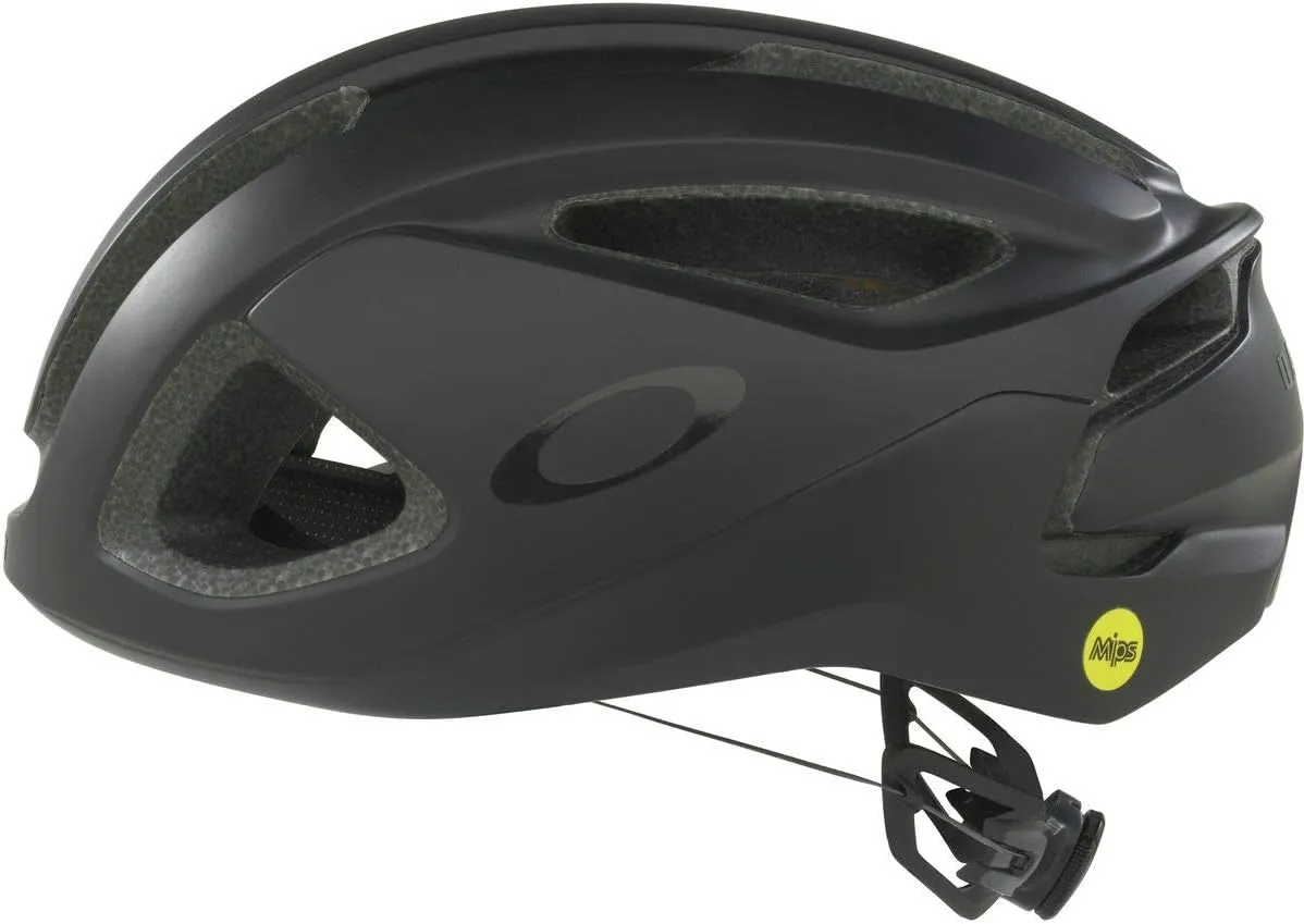 Oakley ARO3 Blackout