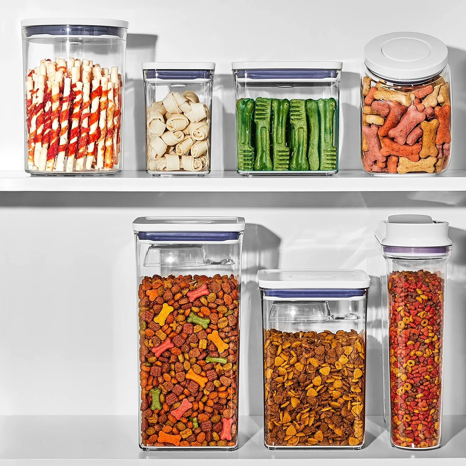 OXO Good Grips Pet POP Container – 4.4 Qt/4.2 L with Scoop |Ideal for up to 4lbs of Dog Food or 3.5lbs of Cat Food | Airtight Storage Container | BPA Free