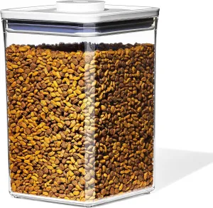 OXO Good Grips Pet POP Container – 4.4 Qt/4.2 L with Scoop |Ideal for up to 4lbs of Dog Food or 3.5lbs of Cat Food | Airtight Storage Container | BPA Free