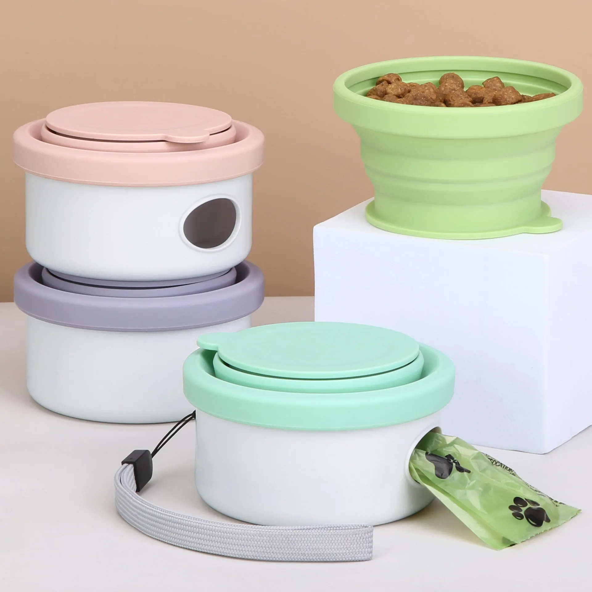 Pet food container
