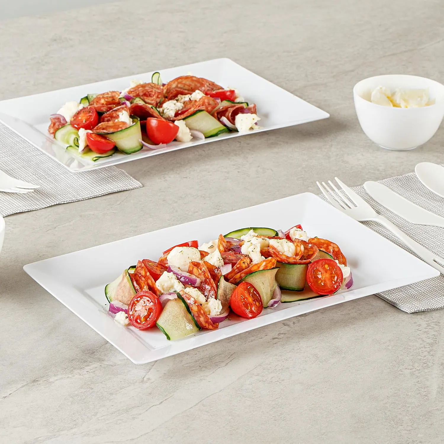 Restaurantware Moderna 9.5 x 6.3 Inch Premium Disposable Plates 100 Rectangular Plastic Plates For Parties - Durable Heavy-duty White Plastic Dinner Plates For Warm And Cold Foods
