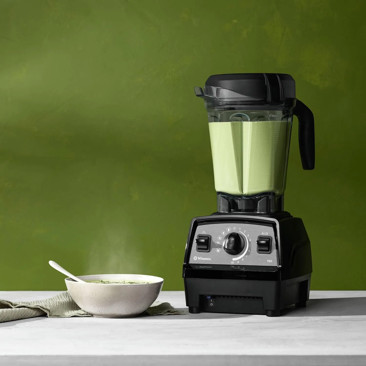 Vitamix Propel Series 750 Blender, Professional-Grade, 64-oz Low Profile Container, White